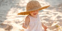 Coup de soleil sur bébé : les solutions