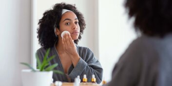 Peau mixte : comment bien en prendre soin ?