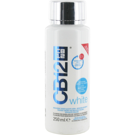 CB12 White Mondspoeling Wittere Tanden Zachte Mint/Menthol Smaak 250ml